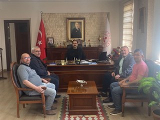Kaymakamımız Sn. Alperen CELEPCİ’yi Acıgöl Nakliyeciler Kooperatifi Başkanlığına yeni seçilen Sn. Mehmet KAPUSUZ ve yönetimi ziyaret etti.
