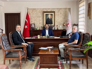 Kaymakamımız Sn. Alperen CELEPCİ’yi TÜİK Nevşehir İdari Mali İşler Müdürü Sn. Turgut PEMBEGÜL ziyaret etti.